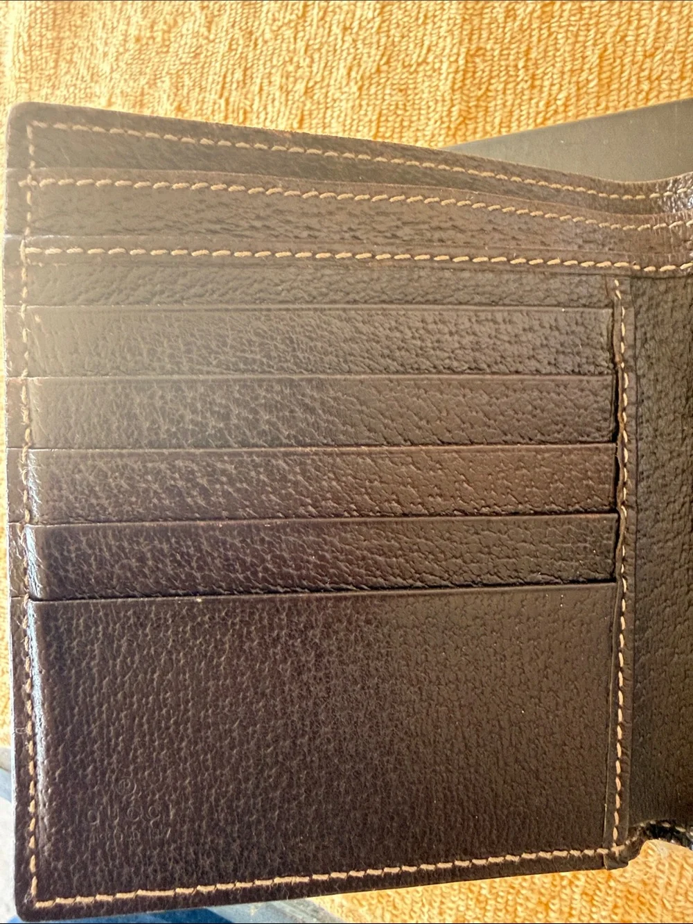 Authentic Gucci Wallet - Picture 7 of 9